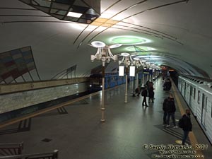 Фото Киева. Станция метро «Теремки», подземный вестибюль.