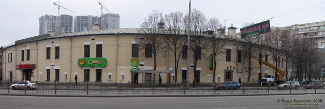 Фото Киева. Круглая башня № 2 Киевской крепости (вид с бульвара Леси Украинки).