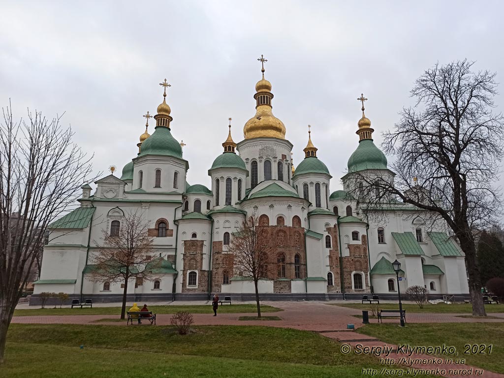 Фото Киева. Архитектурный ансамбль Софии Киевской. Софийский собор, памятник архитектуры XI века.