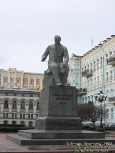 Фото Киева. Памятник Н. В. Лысенко.