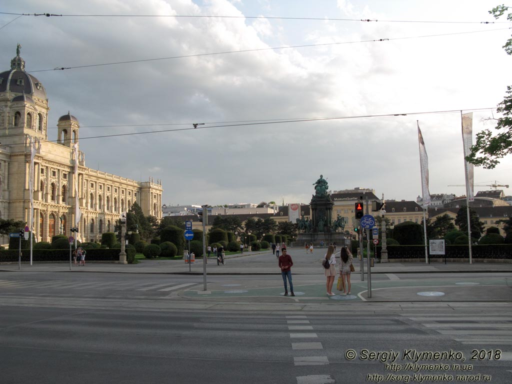 Вена (Vienna), Австрия (Austria). Фото. Площадь Марии Терезии (Maria-Theresien-Platz).