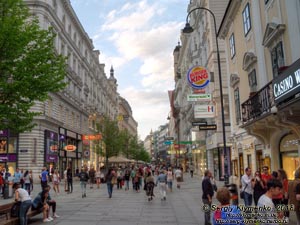 Вена (Vienna), Австрия (Austria). Фото. Вдоль Kärntner Straße (на пересечении с Führichgasse и Annagasse).