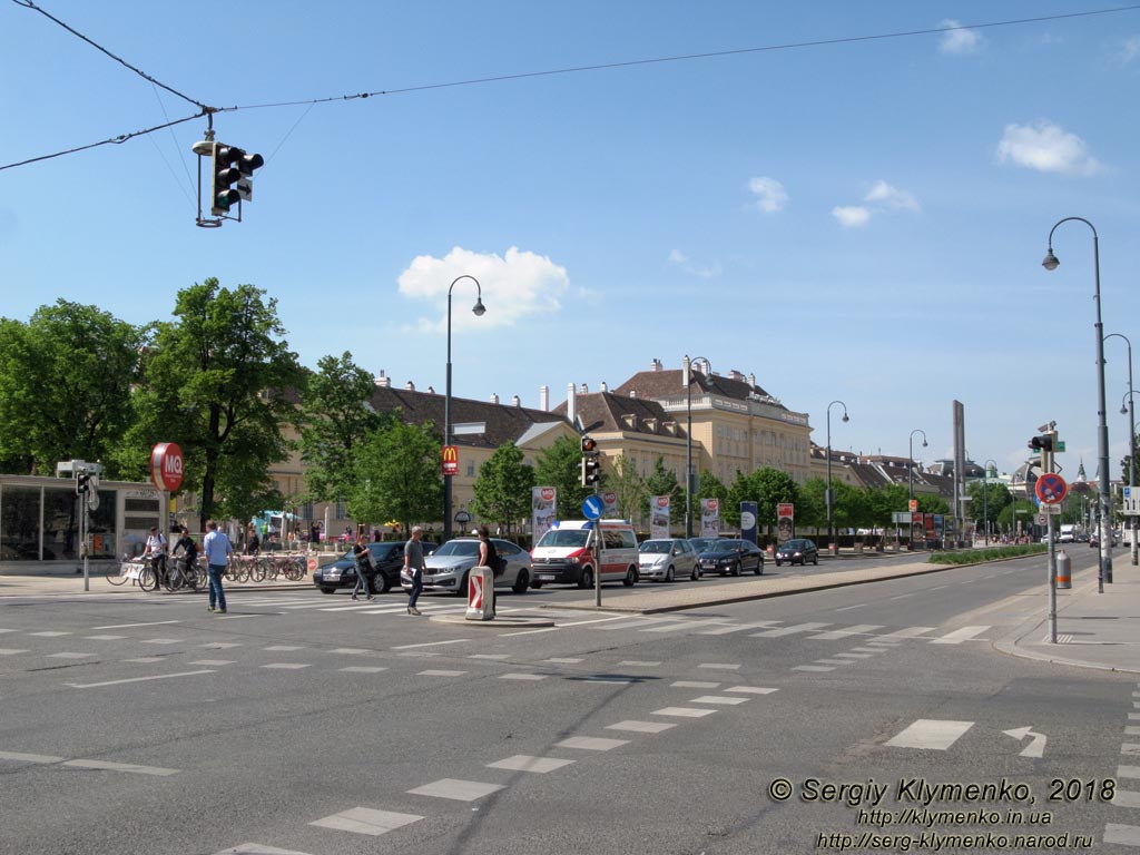 Вена (Vienna), Австрия (Austria). Фото. Площадь Марии Терезии (Maria-Theresien-Platz). Музейный квартал (MuseumsQuartier Wien).