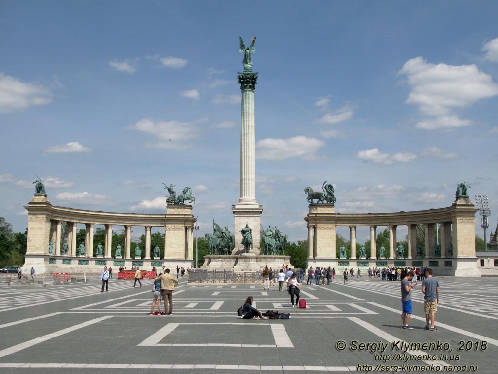 Будапешт (Budapest), Венгрия (Magyarország). Фото. Площадь Героев (Hősök tere). Монумент Тысячелетия (Millenniumi emlékmű).