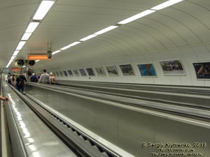 Будапешт (Budapest), Венгрия (Magyarország). Фото. Станция «Площадь Баттьяни» (Batthyány tér metróállomás) линии M2 («красной») Будапештского метрополитена.