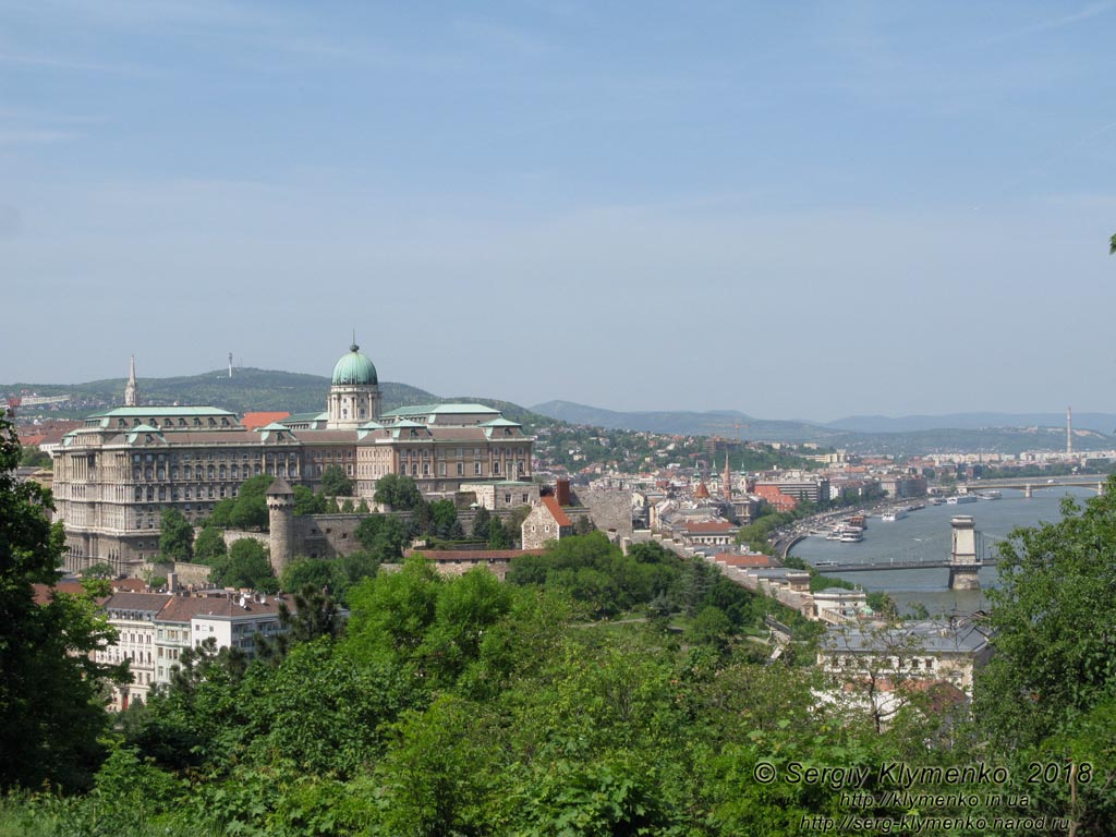 Будапешт (Budapest), Венгрия (Magyarország). Фото. Буда. Вид на Дунай и Буду с холма Геллерт (Gellért-hegy).