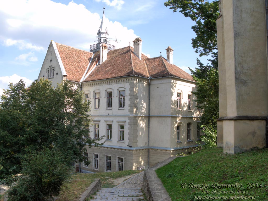 Румыния (Romania), город Сигишоара (Sighisoara). Фото. Школа на Холме (Scoala din Deal).