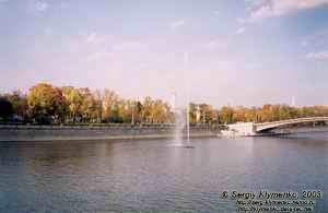 Фото Москвы. Лужков мост через Водоотводный канал.