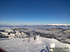 Словакия, горнолыжный курорт Ясна. Фото. На горе Хопок (Chopok), 2004 метра над уровнем моря. Северный склон, начало лыжной трассы 1c.