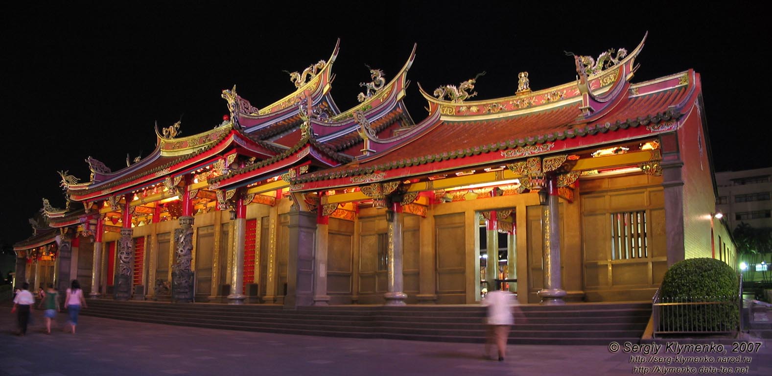 Фото Тайваня (Республика Китай), Тайпей (Тайбей). Храм Цинтьен.