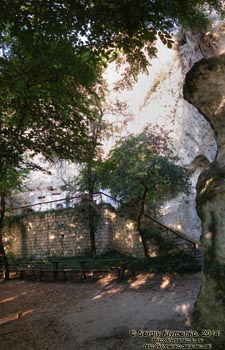 Подолье, Хмельницкая область. Бакота. Фото. Остатки Бакотского монастыря (48°35'09"N, 26°59'54"E).