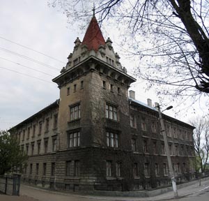 Броды. Фото. По улицам старого города: бывшее здание австрийского уездного суда.