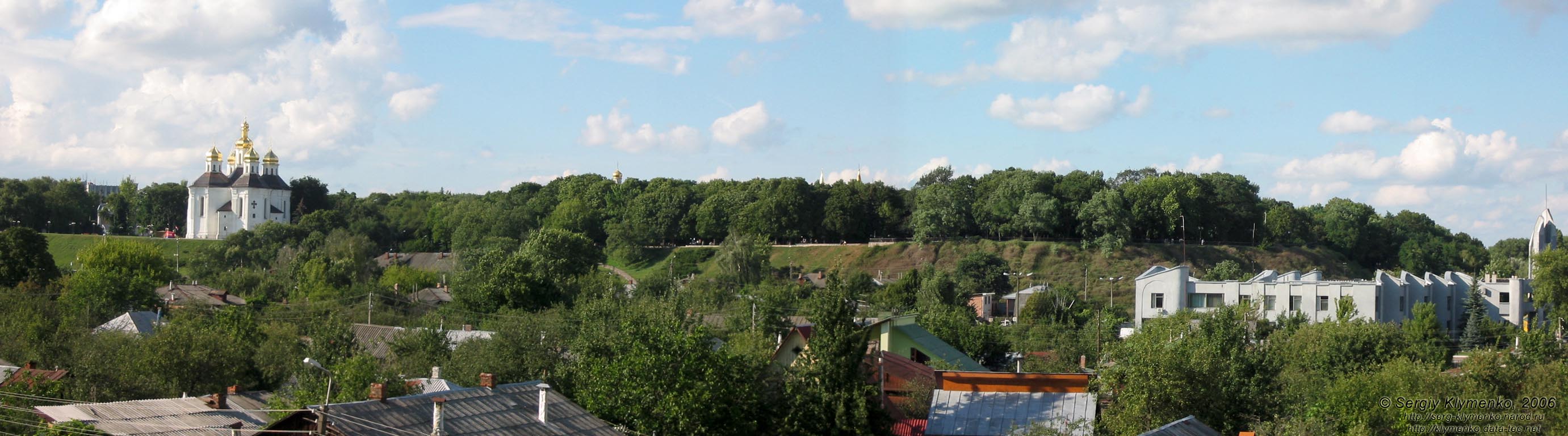 Чернигов. Фото. Вид на Детинец со стороны р. Десна. Панорама ~120°.