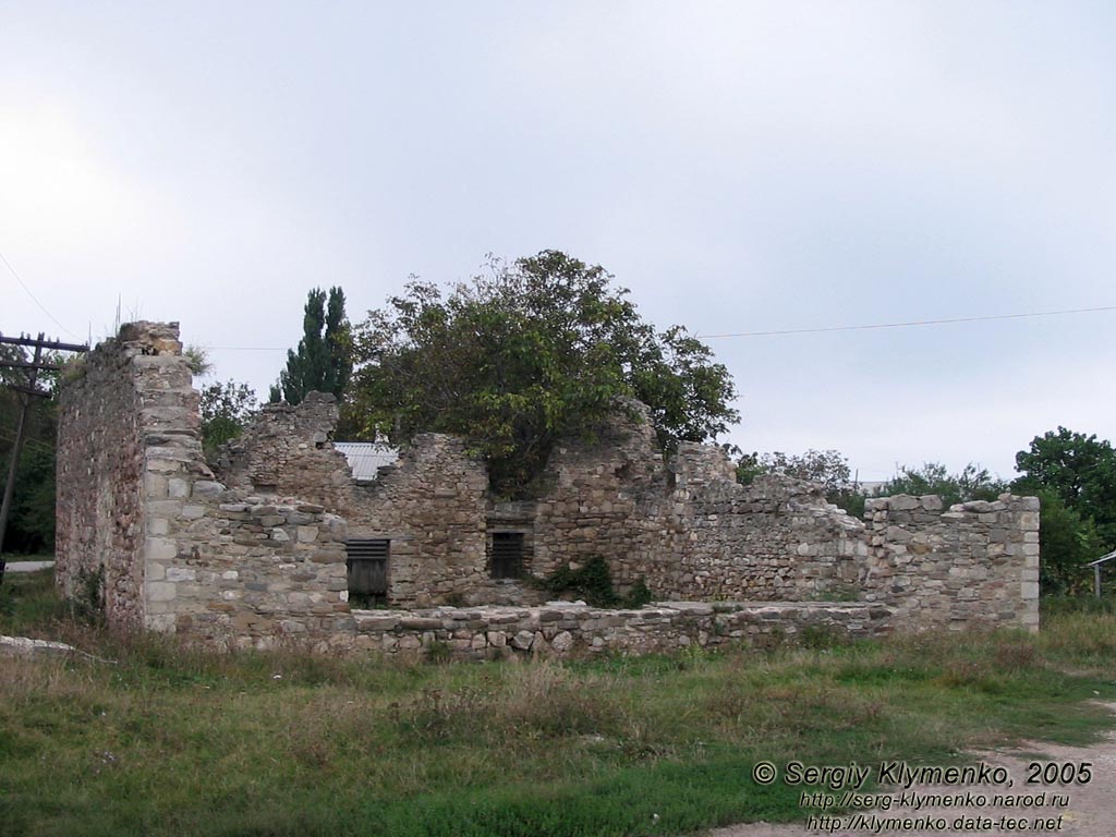 Старый Крым, руины Мечети султана Бейбарса, памятник архитектуры 1287-1288 гг.
