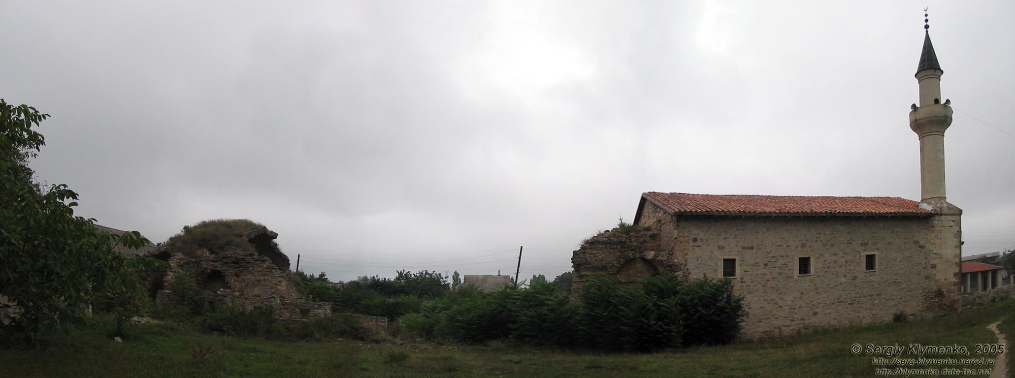 Старый Крым, мечеть хана Узбека и руины медресе, памятник архитектуры 1314 г.
