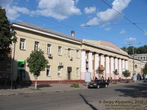 Днепропетровск, здание бывшей суконной фабрики, 1794 год.