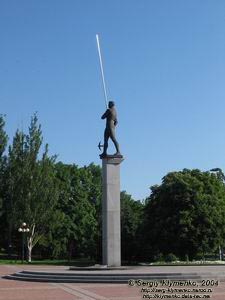 Донецк. Памятник Сергею Бубке