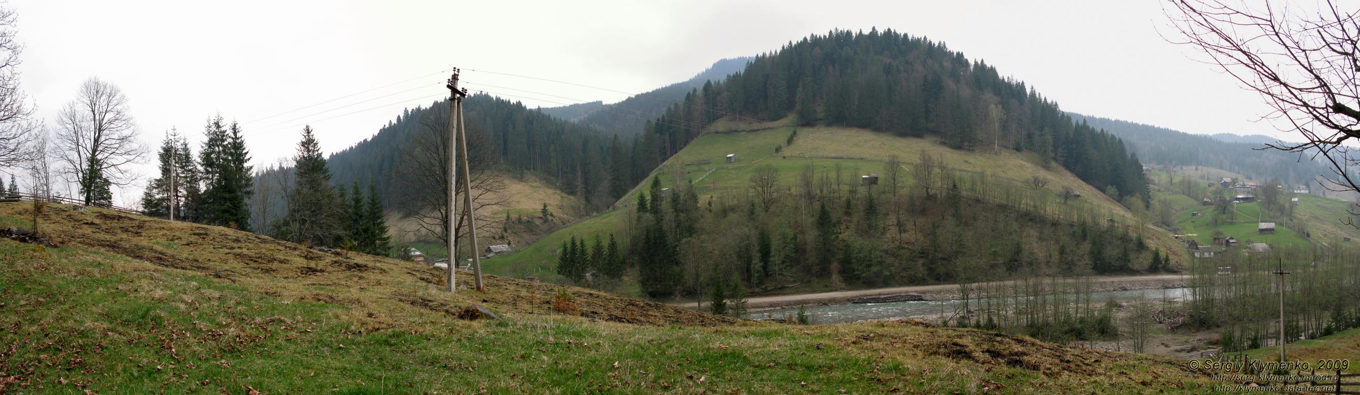 Фото Карпат. Черный Черемош. Панорама (~120°) в районе селения Топильче.