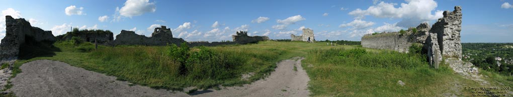 Кременец. Панорама руин некогда могучей крепости («замка Боны») на Замковой горе (панорама ~120°).