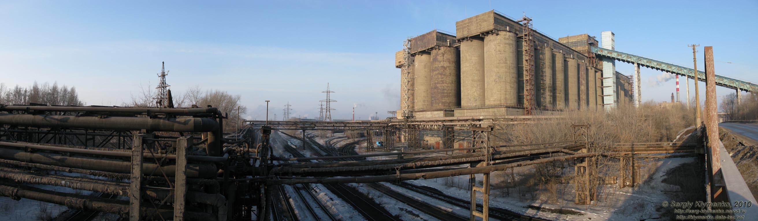 Кривой Рог. Фото. Вид на Коксохимическое производство ОАО «АрселорМиттал».