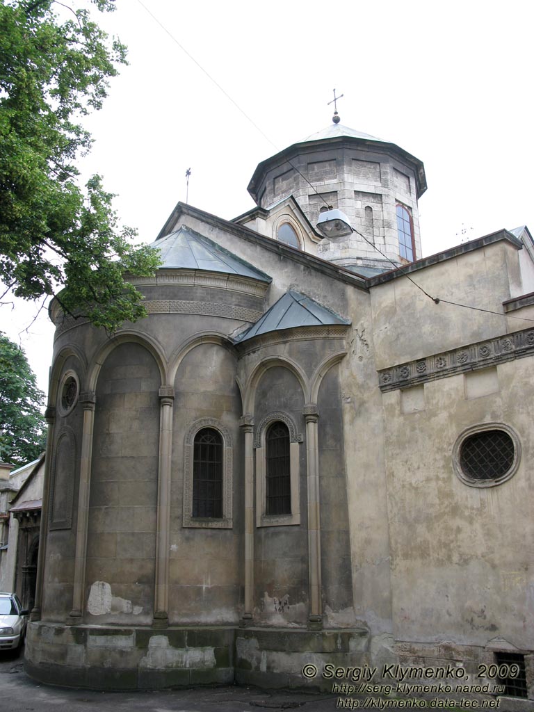 Львов. Фото. Алтарная часть Армянского Кафедрального Собора (вид снаружи).