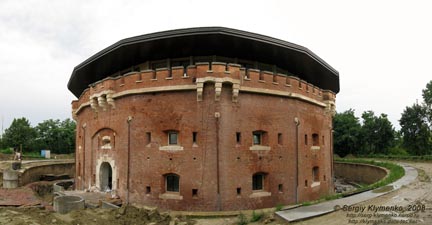 Львов. Фото. Северо-восточный большой круглый форт крепостного сооружения «Цитадель» (ул. Калича Гора).