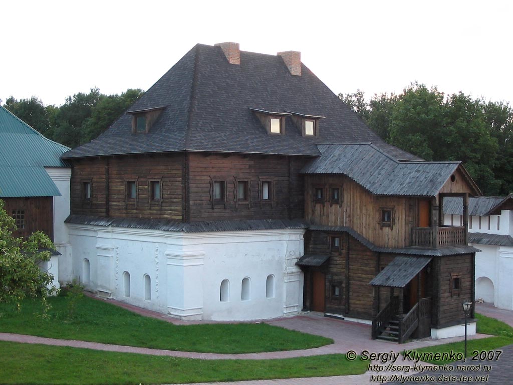 Новгород-Северский. Фото. Спасо-Преображенский монастырь. Виды со стен монастыря.