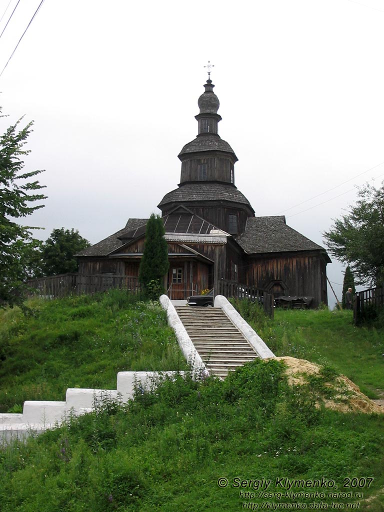 Новгород-Северский. Фото. Николаевская церковь, памятник архитектуры 1720 года. Внешний вид.