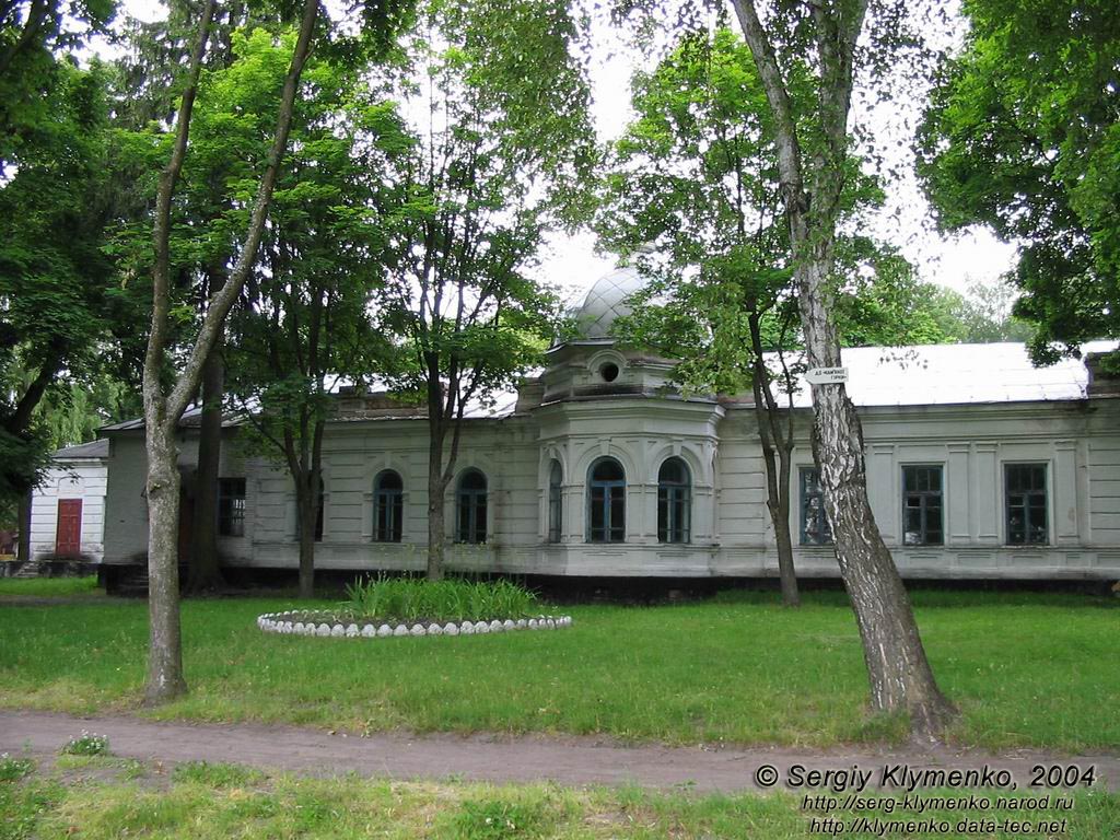 Седнів. Садиба Лизогубів, вид з боку річки Снов.