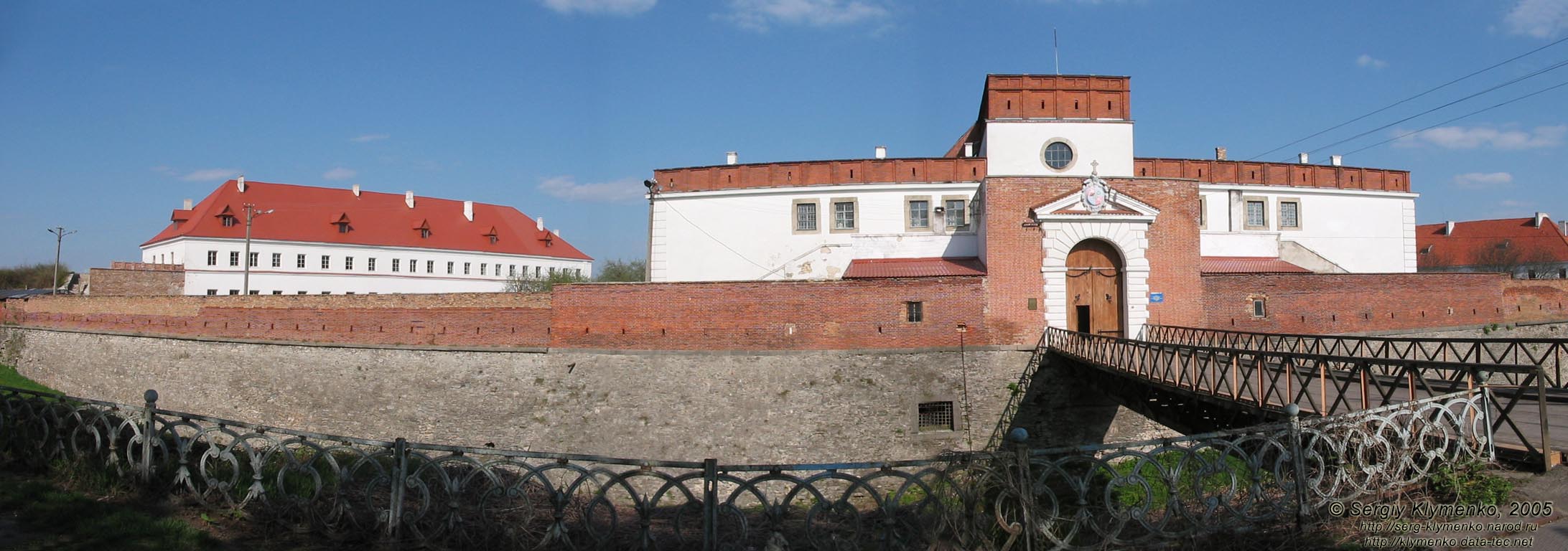 Дубно. Дубенский замок, памятник архитектуры XV-XVII в. Панорама замка.
