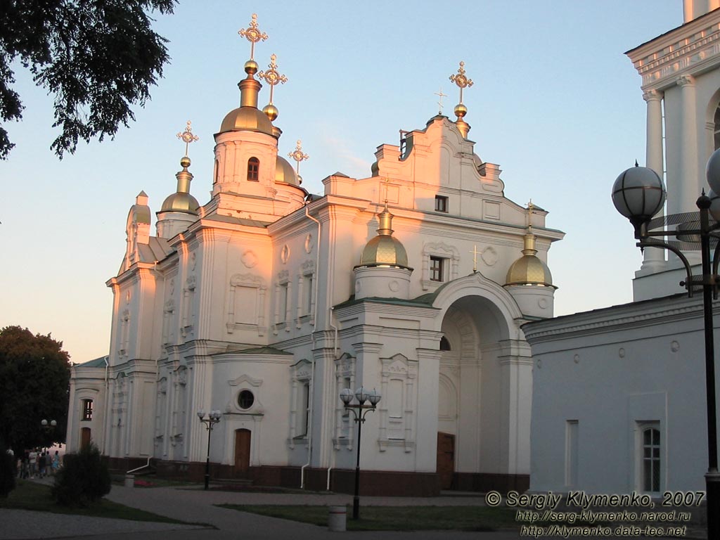 Полтава. Фото. Успенский храм (пл. Соборная, 1, или «Иванова Гора»).