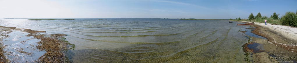 Волынь, Шацкие озёра. Фото. Живописный вид Пулемецкого озера. Панорама ~240° (51°32'4.00"N, 23°45'37.20"E).