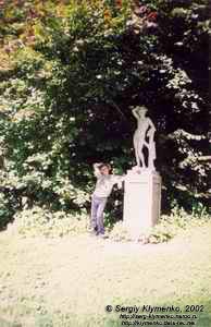 Умань, парк «Софиевка». Статуя Аполлона Флорентийского.