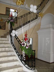 Винничина. Фото. Тульчин. Старый дворец Потоцких, парадная лестница.