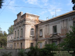 Житомирская область, Любар. Фото. Фасад дворца графини Понинской, XIX век.
