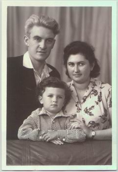 Клименко Юрій, Сергій та Хлібанова Жанна, близько 1962р.